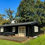 Feriehus Comfortable Summer House In