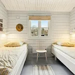 Feriehus Comfortable Summer House In