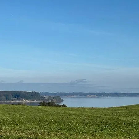 Comfortable Summer House In *