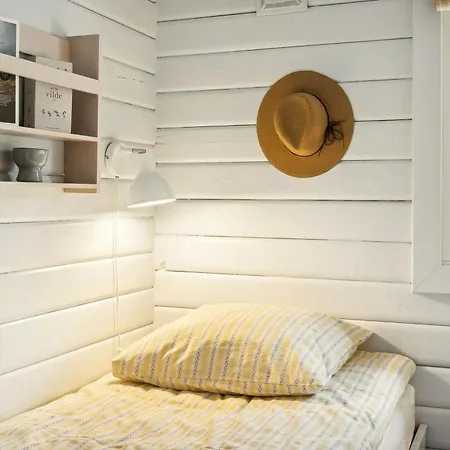Hébergement de vacances Comfortable Summer House In *