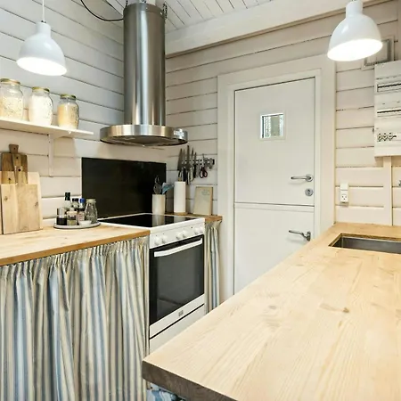 Comfortable Summer House In *