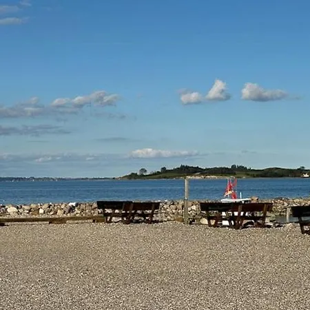 Comfortable Summer House In Vakantiehuis Aabenraa